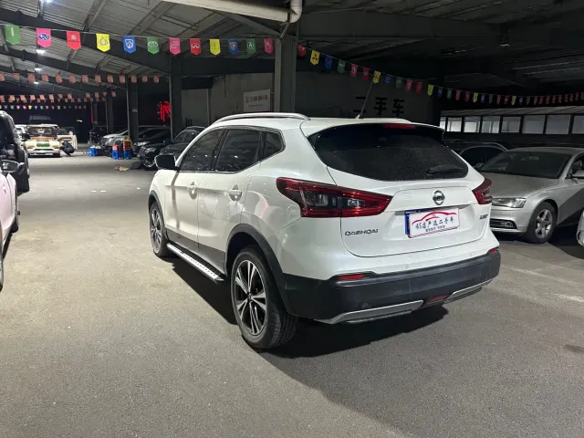 Nissan Qashqai — Фото автомобиля 9