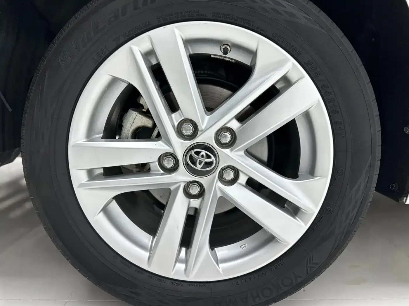 Toyota Levin 2022 185T CVT Luxury Edition — Фото автомобиля 15