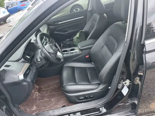 Nissan Teana — Фото автомобиля 14