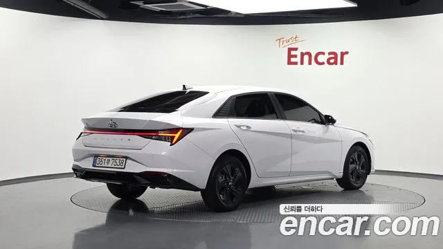 Hyundai AVANTE Avante (CN7) — Фото автомобиля 2