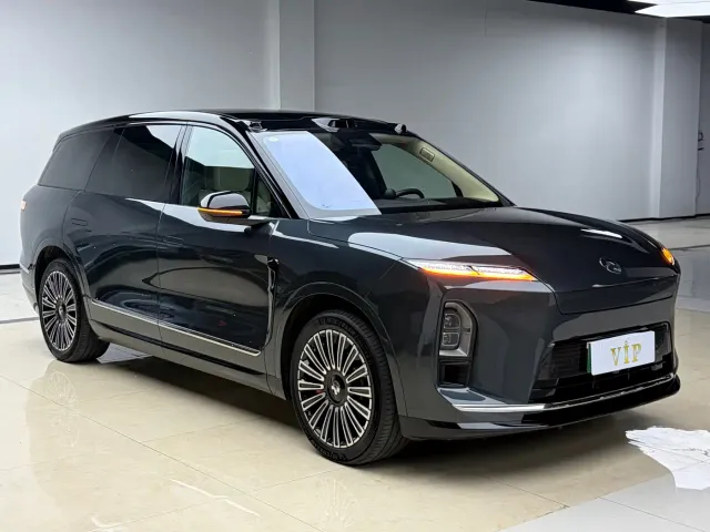 Nio ES8 — Фото автомобиля 3