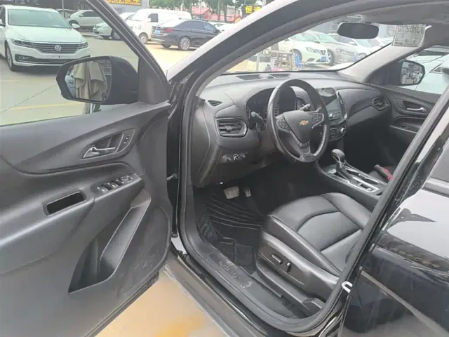 Chevrolet Equinox — Фото автомобиля 15