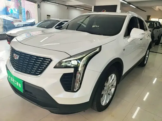 Фотография автомобиля — Cadillac XT4