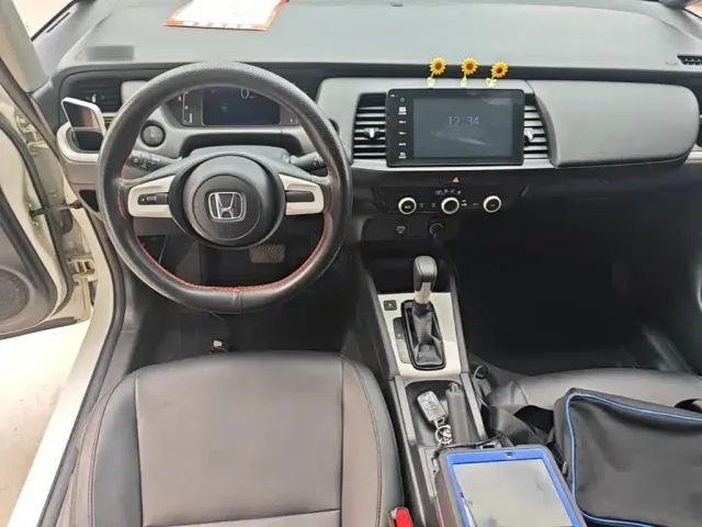 Honda Fit — Фото автомобиля 9