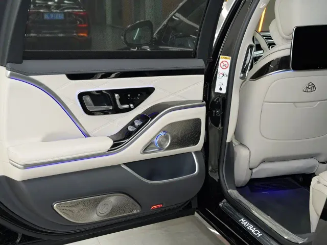 Mercedes-Benz Maybach S-Class — Фото автомобиля 12