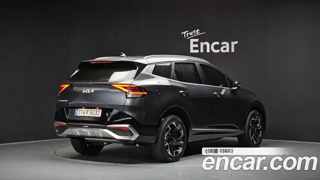 Kia Sportage Sportage 5-е поколение Бензин 1.6 турбо 2WD — Фото автомобиля 2