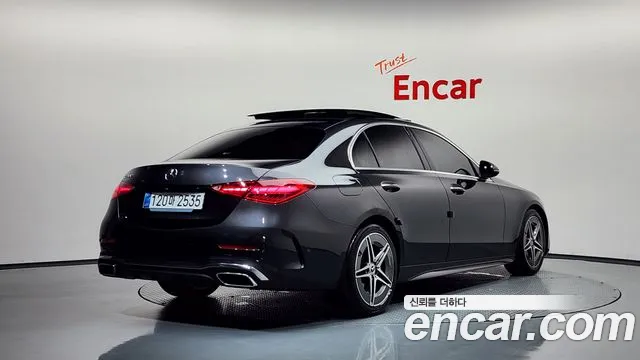 Mercedes-Benz C-Class — Фото автомобиля 2