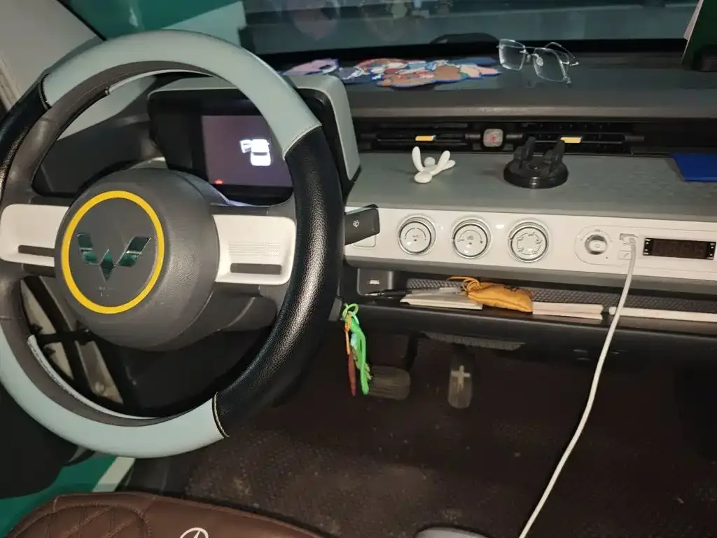 Wuling Motors Hongguang MINIEV 2022 GAMEBOY 200km Play Edition LFP — Фото автомобиля 20