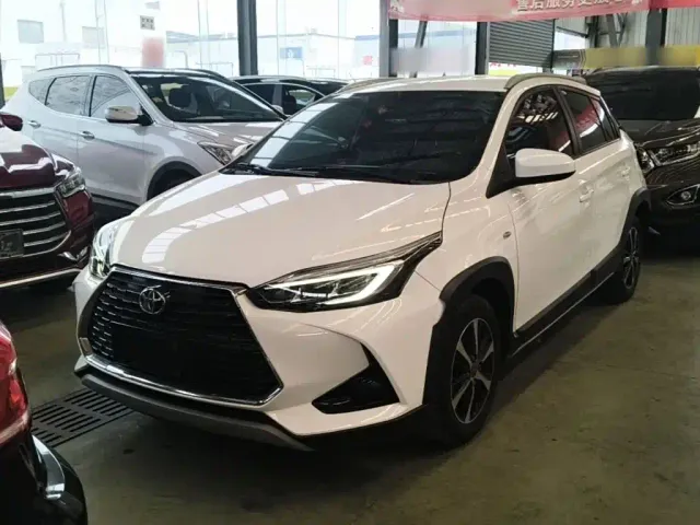 Фотография автомобиля — Toyota YARiS L Zhi Xuan