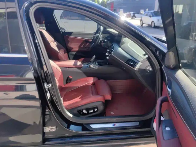 BMW 5 Series — Фото автомобиля 8