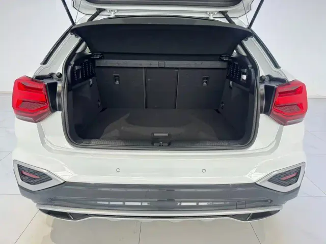 Audi Q2L — Фото автомобиля 6