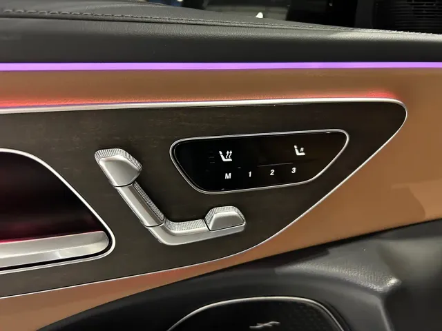 Mercedes-Benz E-Class — Фото автомобиля 6