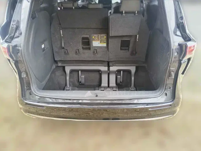 Toyota Sienna — Фото автомобиля 5