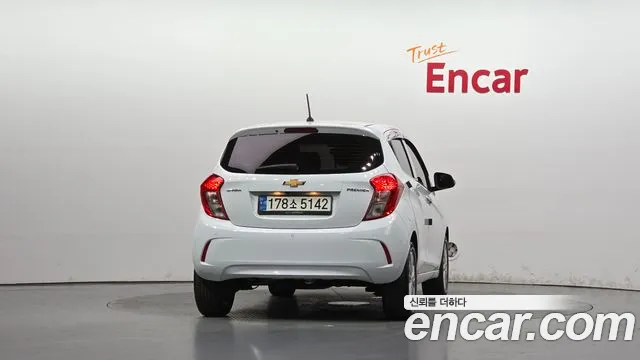 Chevrolet Spark — Фото автомобиля 4