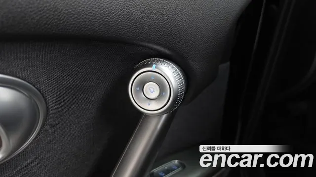 Genesis GV60 — Фото автомобиля 22