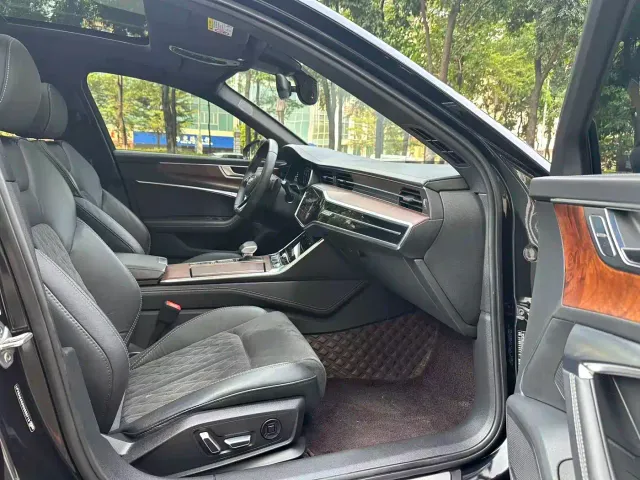 Audi A6L — Фото автомобиля 10
