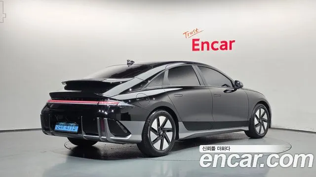Hyundai Ioniq 6 — Фото автомобиля 2