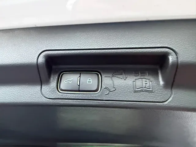 Ford Explorer — Фото автомобиля 22