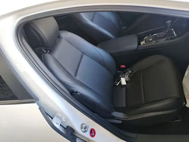 Mazda Axela — Фото автомобиля 24
