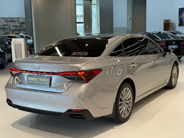 Toyota Avalon 2024 Model Hybrid 2.5L XLE Prestige Edition — Фото автомобиля 6