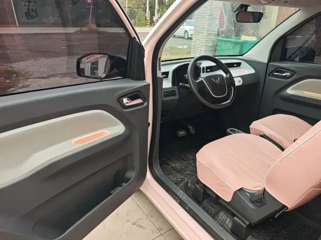 Wuling Hongguang Mini EV — Фото автомобиля 15