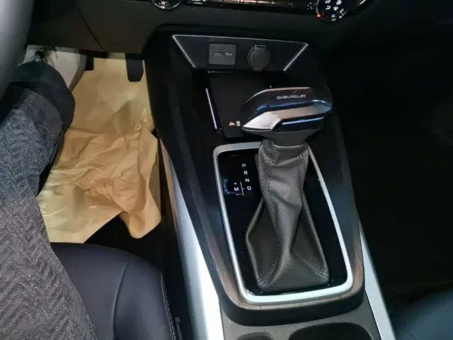 Chevrolet Monza — Фото автомобиля 11