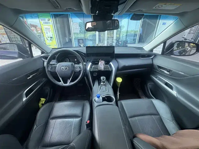 Toyota Harrier — Фото автомобиля 6