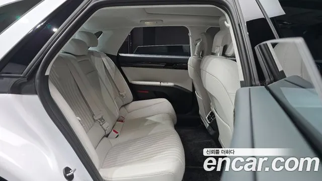 Hyundai Grandeur GN7 — Фото автомобиля 11