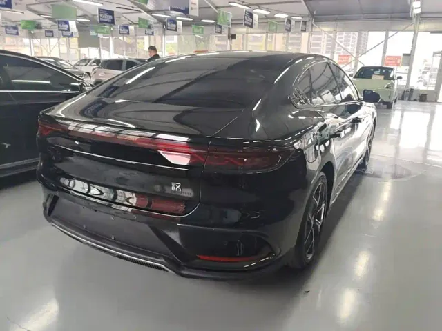 BYD Han — Фото автомобиля 4