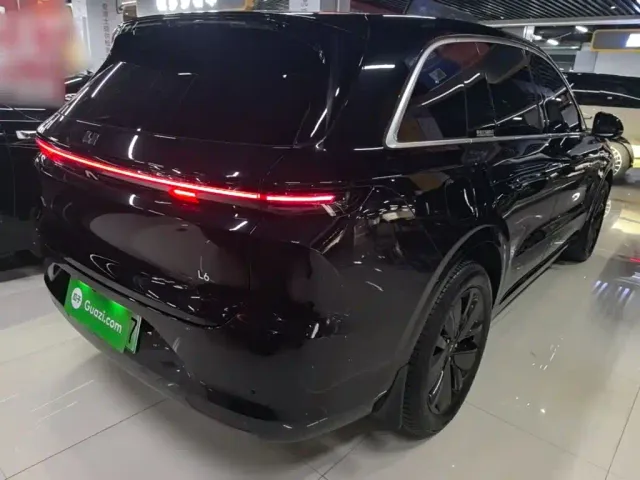 Li Auto L6 — Фото автомобиля 6