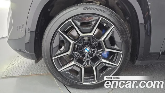 BMW XM — Фото автомобиля 5