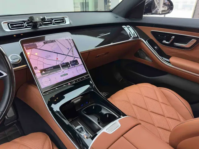Mercedes-Benz Maybach S-Class — Фото автомобиля 23