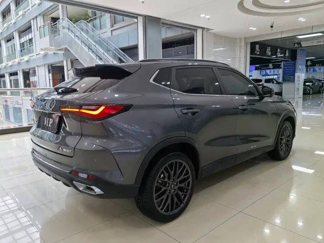 Changan Oushang X5 — Фото автомобиля 8