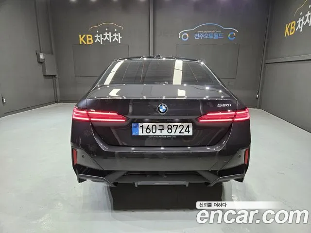 BMW 5-Series — Фото автомобиля 4