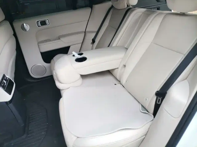 Li Auto L7 — Фото автомобиля 14