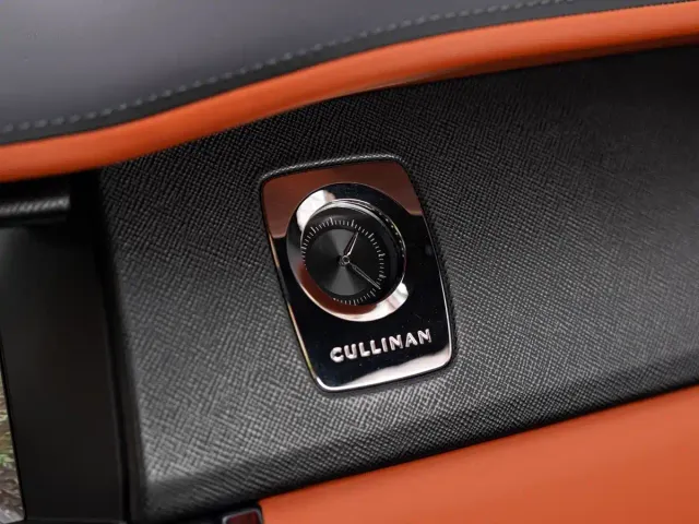 Rolls-Royce Cullinan — Фото автомобиля 20