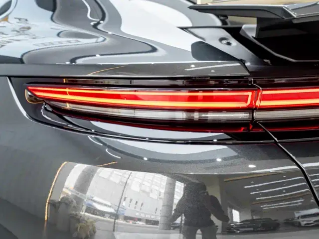 Porsche Panamera — Фото автомобиля 9