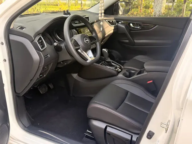 Nissan Qashqai — Фото автомобиля 10