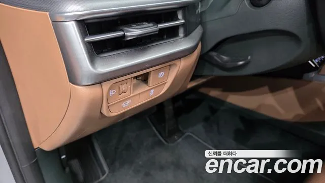 Hyundai Grandeur GN7 — Фото автомобиля 25
