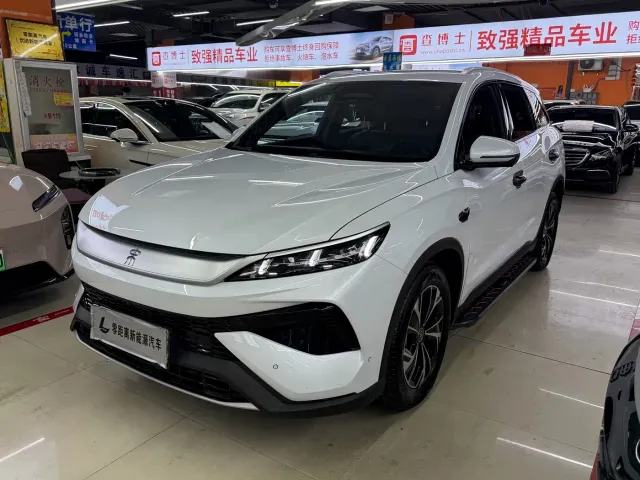 Фотография автомобиля — BYD Song Pro