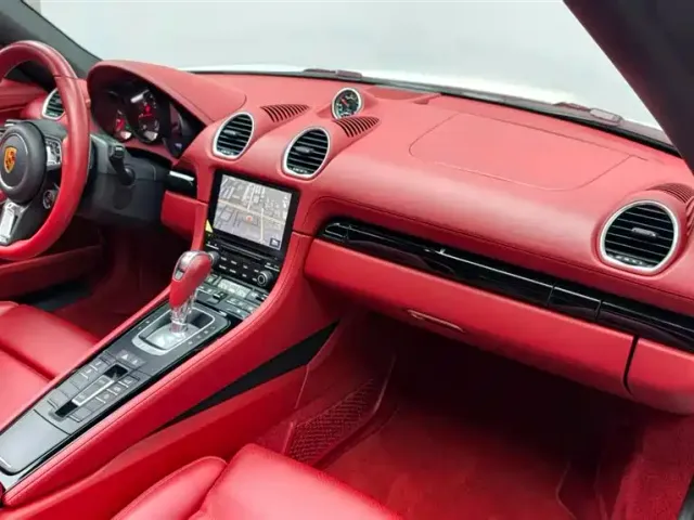 Porsche 718 — Фото автомобиля 10