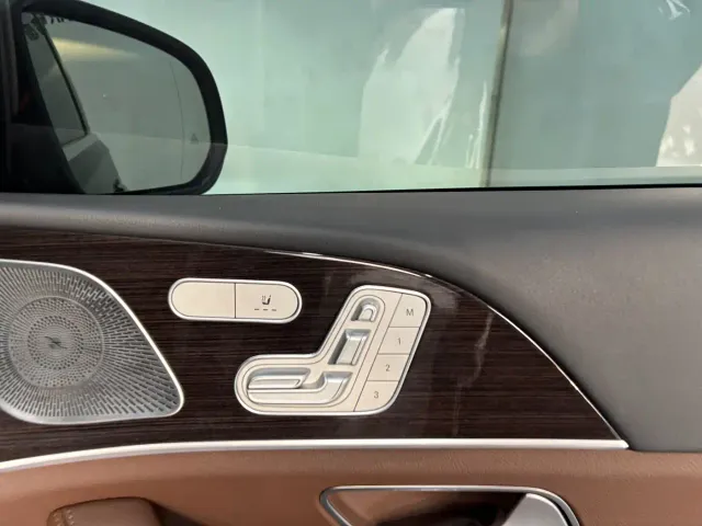 Mercedes-Benz GLE-Class — Фото автомобиля 26