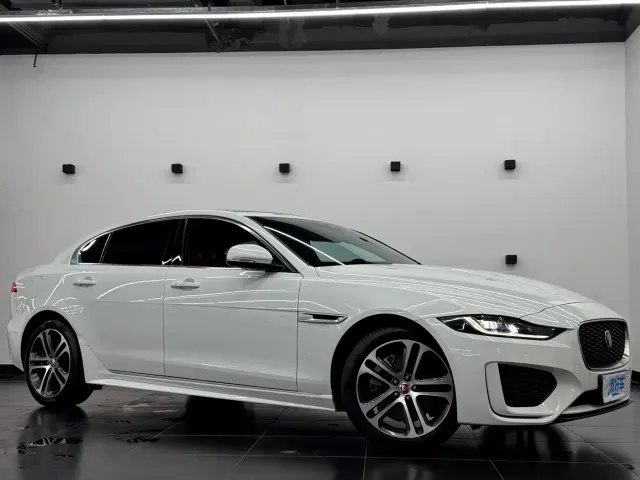 Jaguar XEL — Фото автомобиля 3