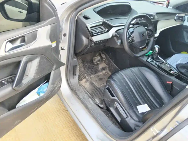 Peugeot 408 — Фото автомобиля 17