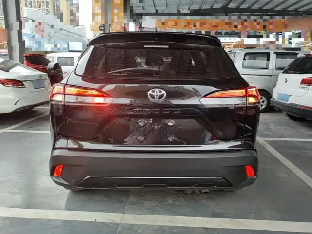 Toyota Corolla Cross — Фото автомобиля 5