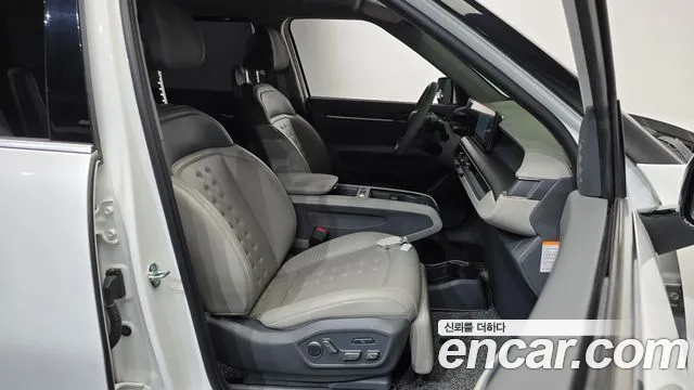 Kia EV9 Long Range 4WD — Фото автомобиля 6