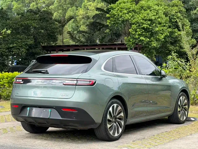 Aito M5 — Фото автомобиля 13