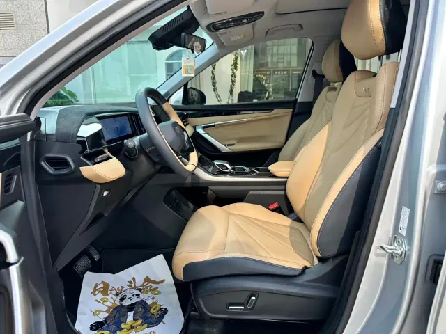 Geely Boyue L — Фото автомобиля 9