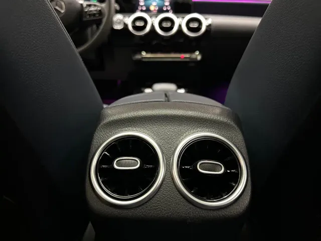 Mercedes-Benz A-Class — Фото автомобиля 15
