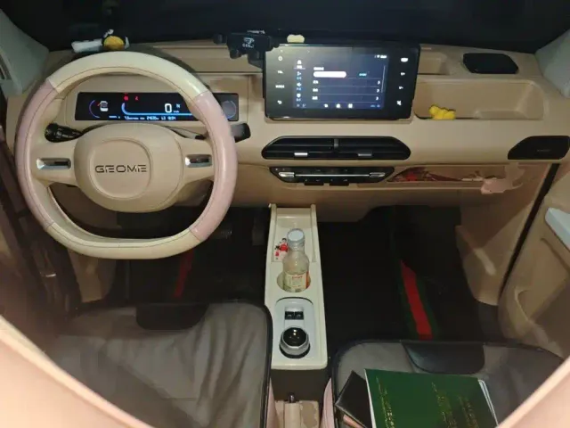 Geely Panda — Фото автомобиля 5